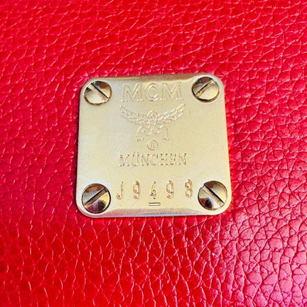 MCM Motifs Red w/Golden Hardware Med Trifold Wallet: J9498, EUC - Picture 5 of 15